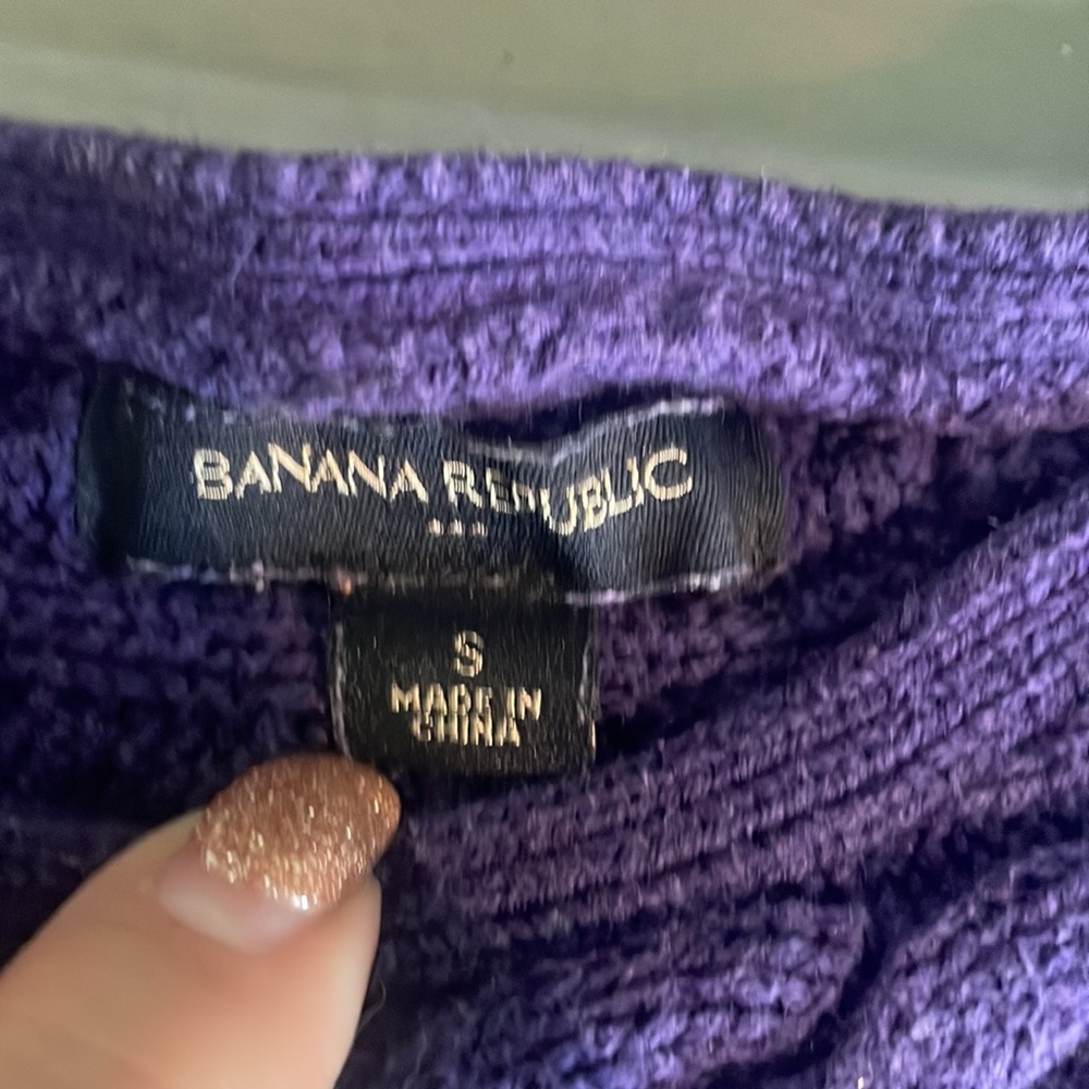 Banana republic, purple sweater, small - Picture 4 of 4